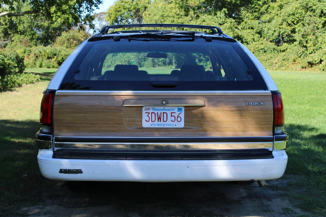 1994 Buick Roadmaster - Image 26 of 31