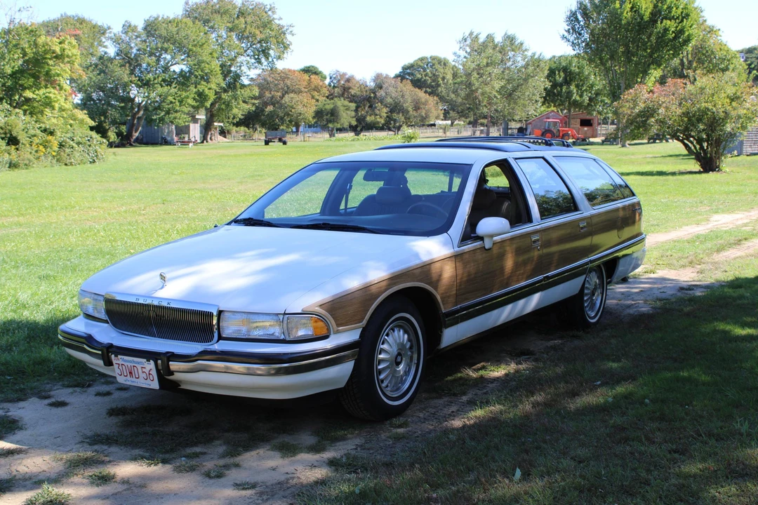 1994 Buick Roadmaster - Image 7 of 31