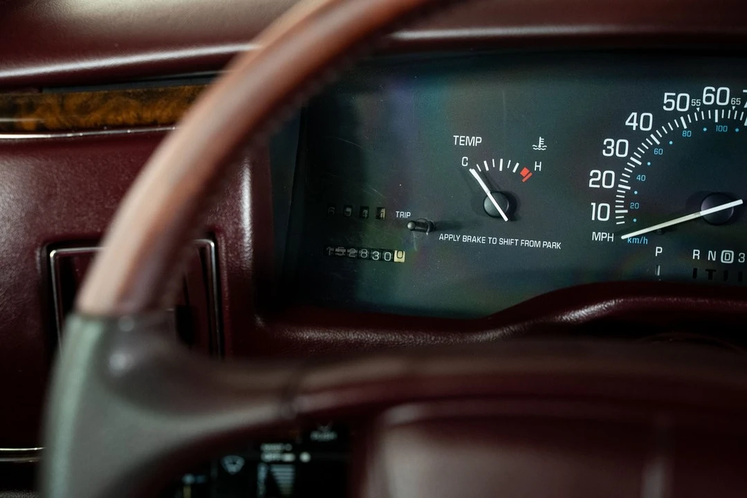 1994 Buick Roadmaster - Image 29 of 31