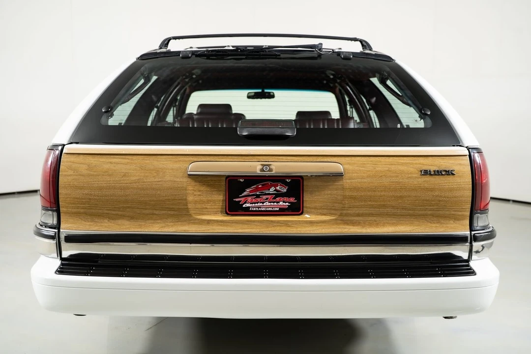 1994 Buick Roadmaster - Image 10 of 31