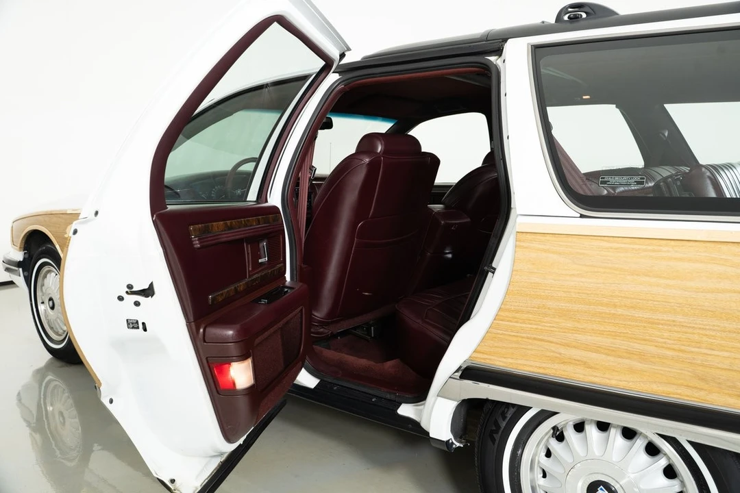 1994 Buick Roadmaster - Image 22 of 31