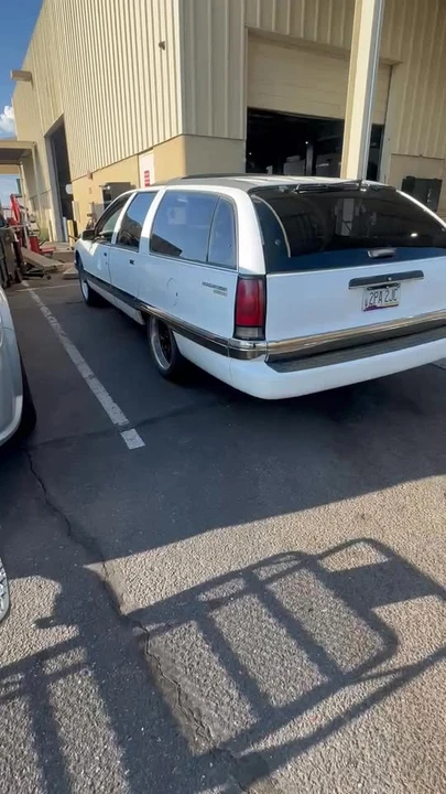 1994 Buick Roadmaster - Image 10 of 10