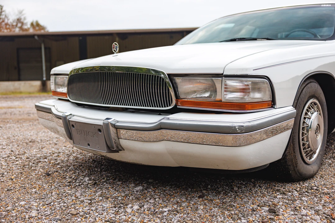 1994 Buick Roadmaster - Image 11 of 31