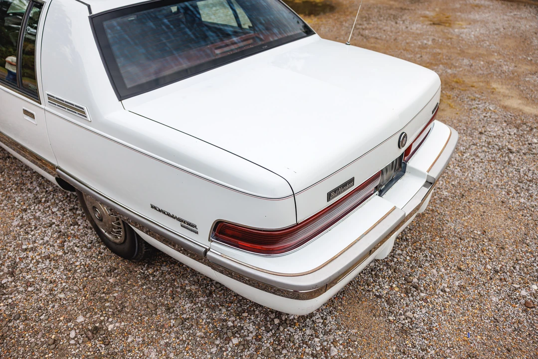 1994 Buick Roadmaster - Image 30 of 31