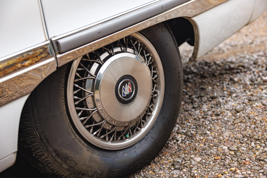 1994 Buick Roadmaster - Image 27 of 31