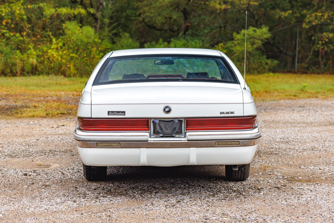 1994 Buick Roadmaster - Image 4 of 31
