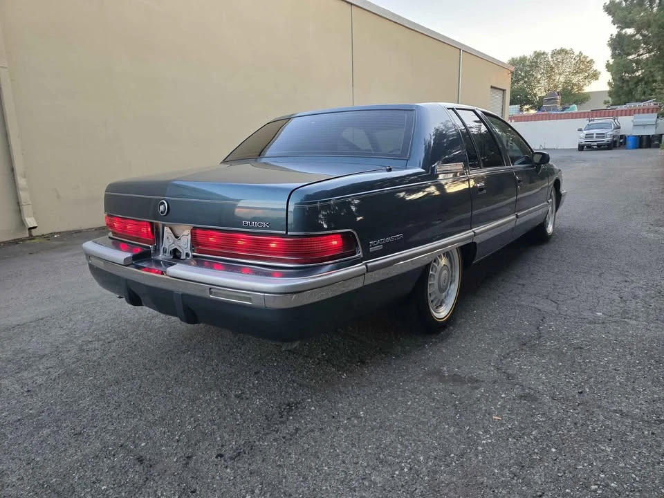 1994 Buick Roadmaster - Image 13 of 20