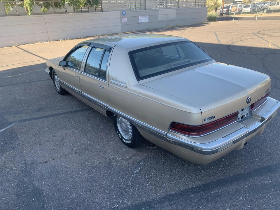 1994 Buick Roadmaster - Image 6 of 25