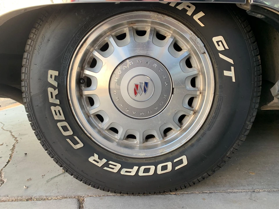 1994 Buick Roadmaster - Image 25 of 25