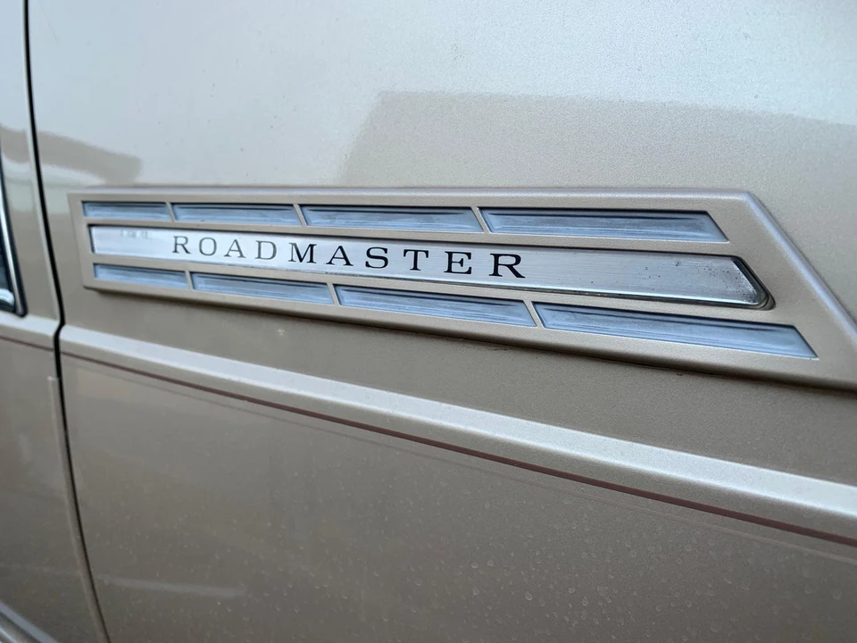 1994 Buick Roadmaster - Image 19 of 25