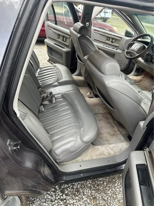 1994 Buick Roadmaster - Image 8 of 9