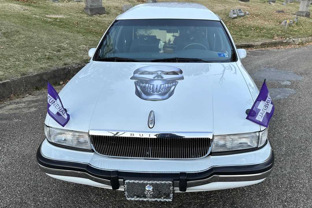 1994 Buick Roadmaster - Image 3 of 18