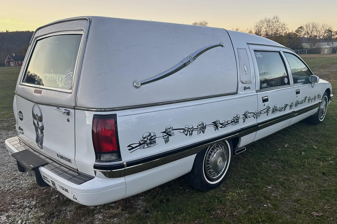 1994 Buick Roadmaster - Image 5 of 18
