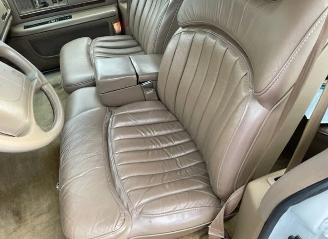 1994 Buick Roadmaster - Image 4 of 26