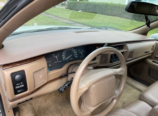 1994 Buick Roadmaster - Image 18 of 26