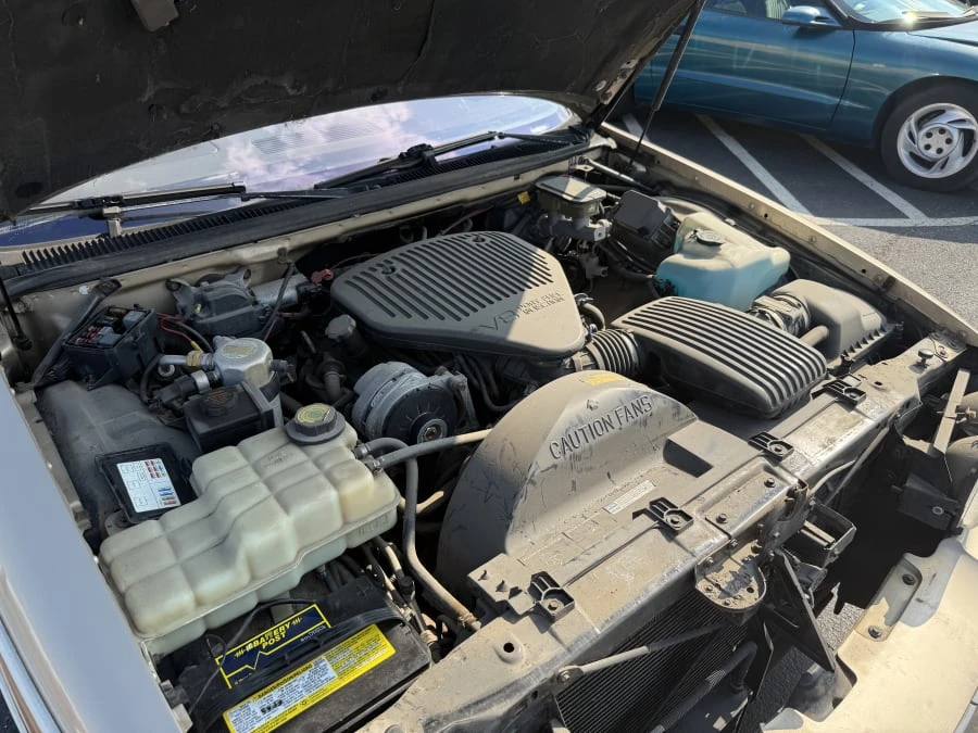 1994 Buick Roadmaster - Image 8 of 9