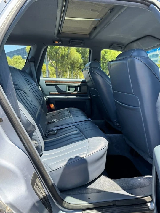 1994 Buick Roadmaster - Image 10 of 14