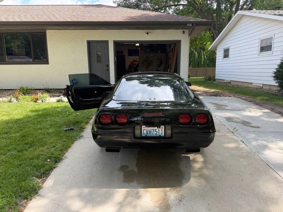 1994 Chevrolet Corvette C4 - Image 5 of 15