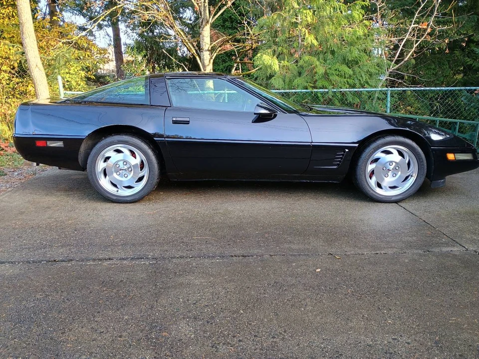 1994 Chevrolet Corvette C4 - Image 2 of 19