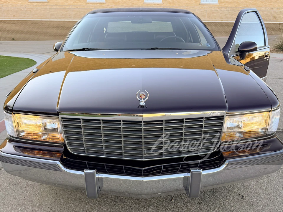 1994 Cadillac Fleetwood - Image 4 of 25