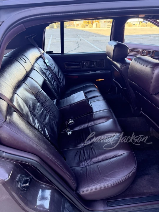 1994 Cadillac Fleetwood - Image 20 of 25