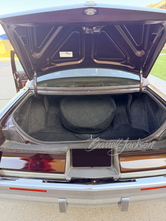 1994 Cadillac Fleetwood - Image 10 of 25