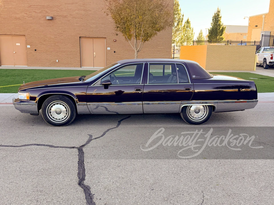 1994 Cadillac Fleetwood - Image 11 of 25