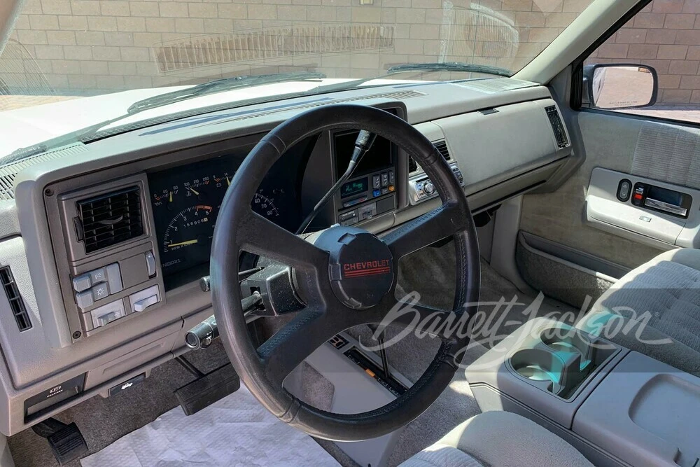 1994 Chevrolet K5 Blazer 3rd Gen - Image 6 of 10