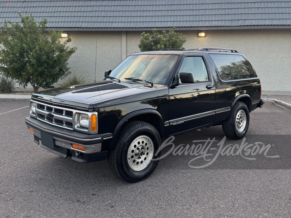 1994 Chevrolet S-10 Blazer 1st Gen - Image 11 of 13