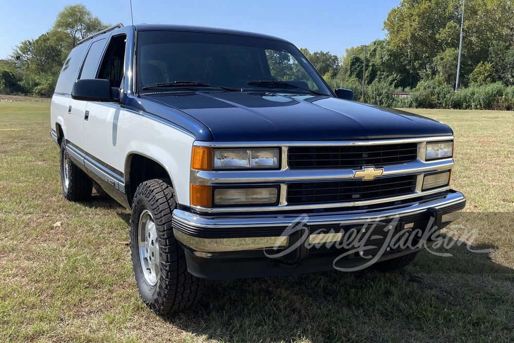 1994 Chevrolet Suburban 8th Gen - Image 9 of 31