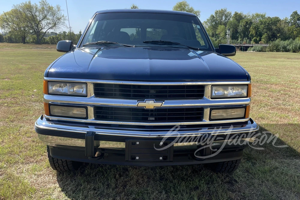 1994 Chevrolet Suburban 8th Gen - Image 10 of 31