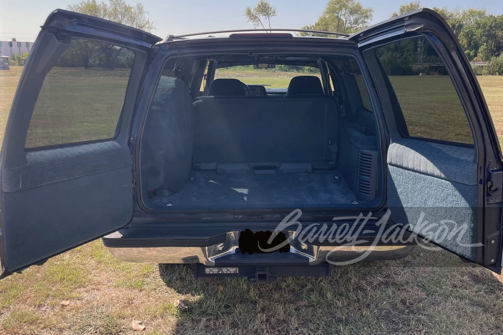 1994 Chevrolet Suburban 8th Gen - Image 22 of 31