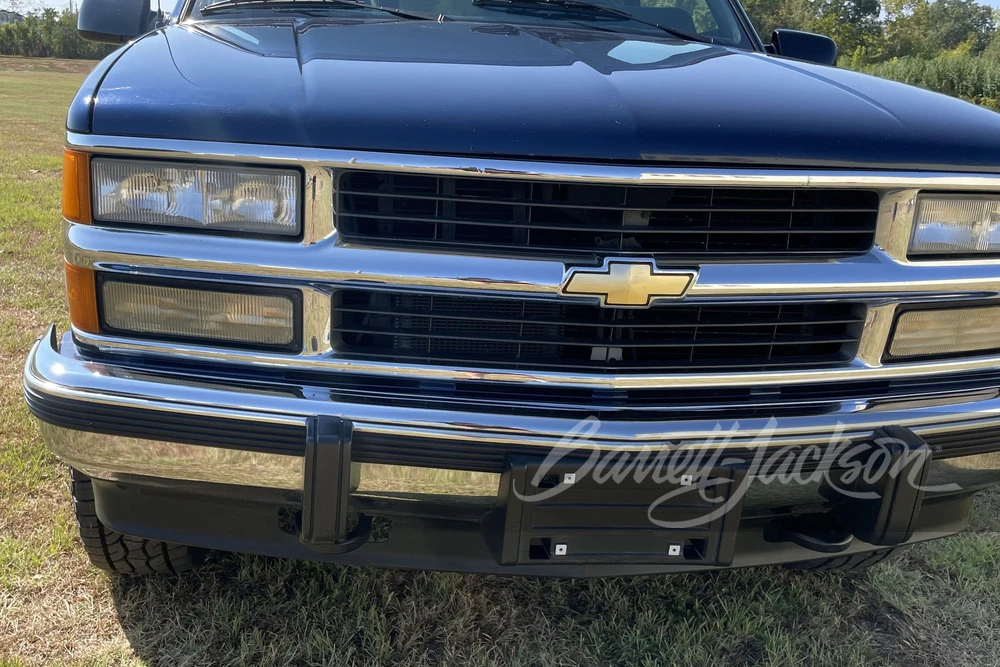 1994 Chevrolet Suburban 8th Gen - Image 23 of 31