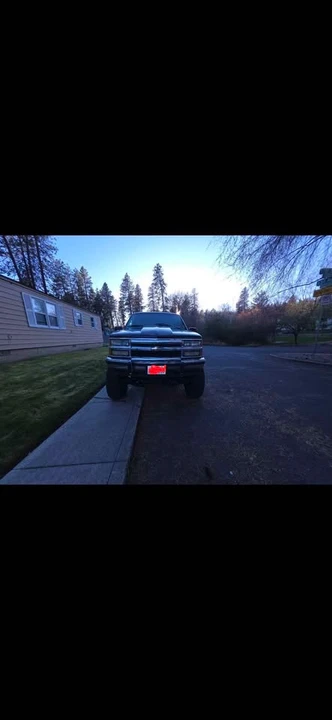 1994 Chevrolet K5 Blazer 3rd Gen - Image 5 of 10