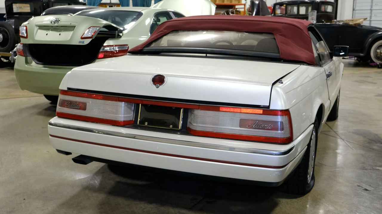 1994 Cadillac Allante - Image 9 of 14