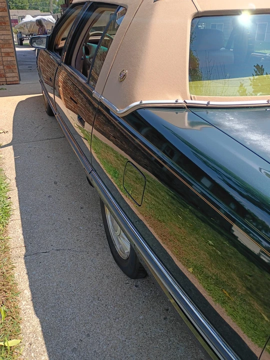 1994 Cadillac DeVille 7th Gen - Image 24 of 31