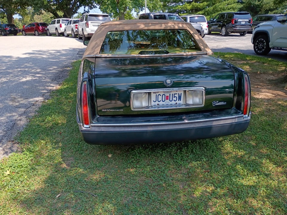 1994 Cadillac DeVille 7th Gen - Image 15 of 31