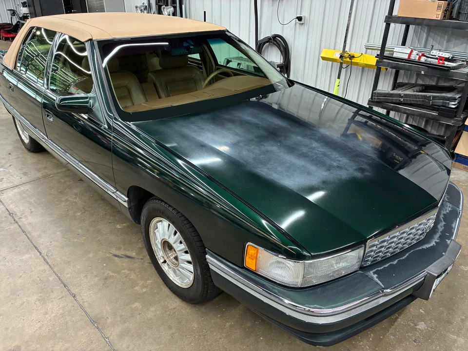 1994 Cadillac DeVille 7th Gen - Image 20 of 31