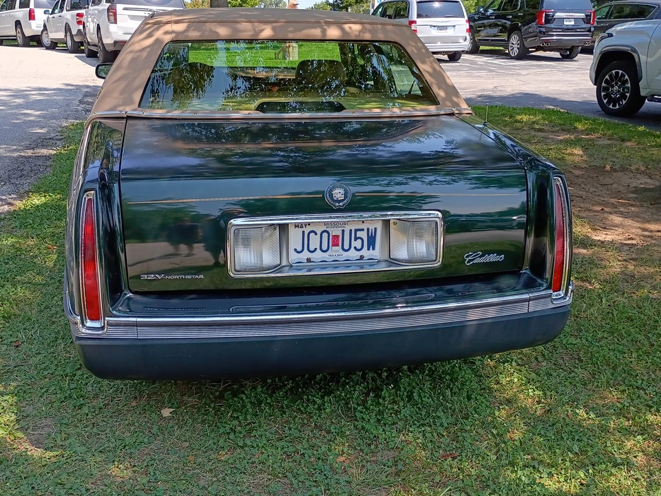 1994 Cadillac DeVille 7th Gen - Image 30 of 31