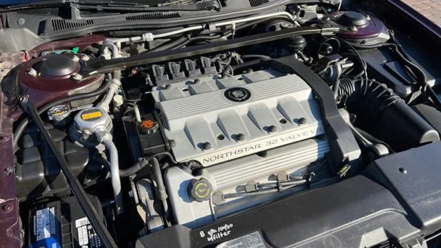 1994 Cadillac DeVille 7th Gen - Image 9 of 16