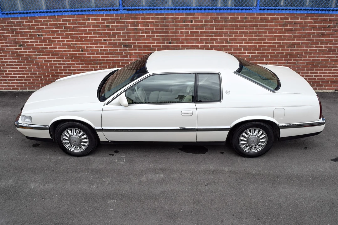 1994 Cadillac Eldorado 12th Gen - Image 8 of 31