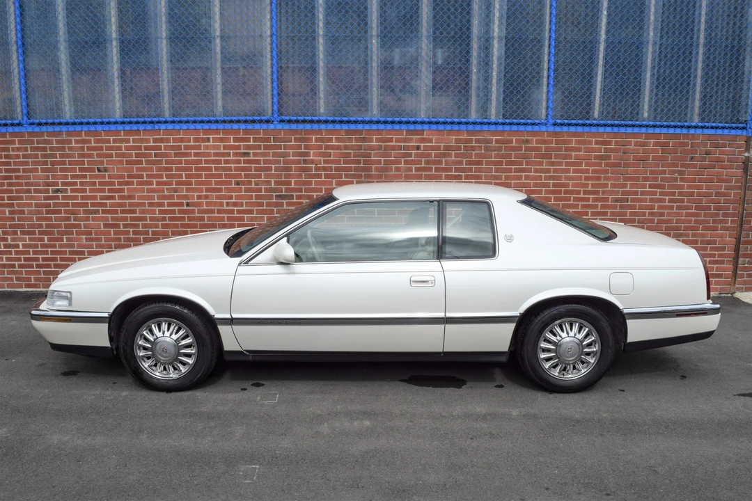 1994 Cadillac Eldorado 12th Gen - Image 9 of 31