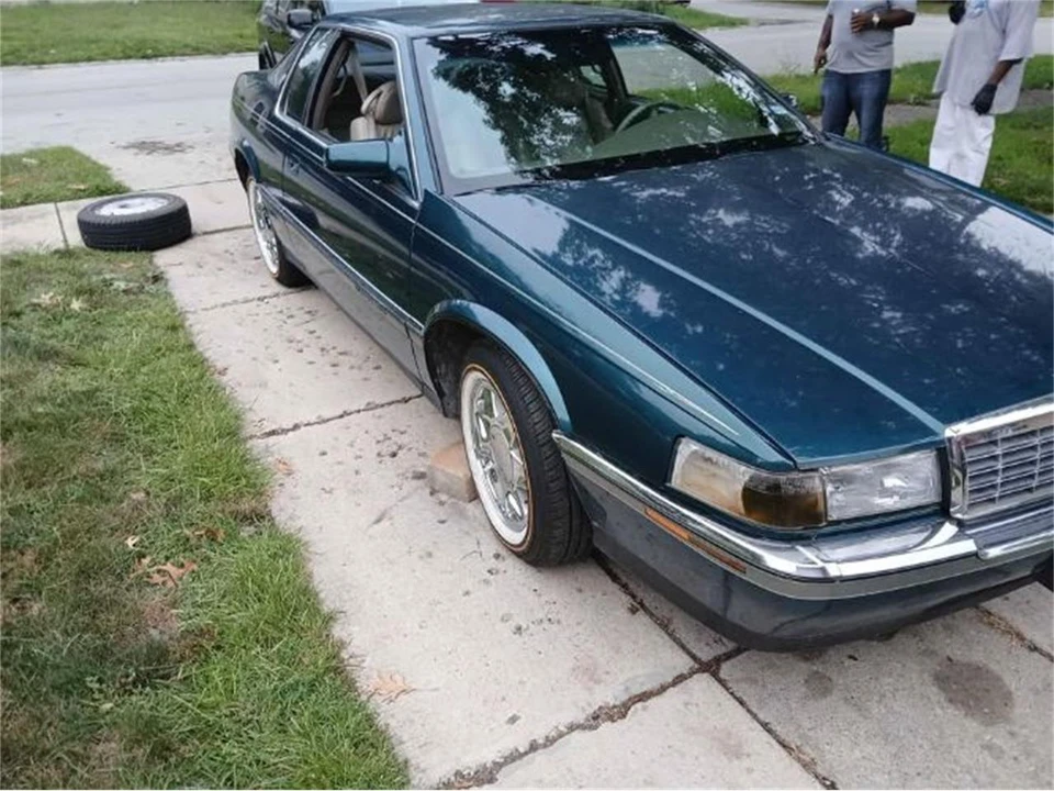 1994 Cadillac Eldorado 12th Gen - Image 2 of 7