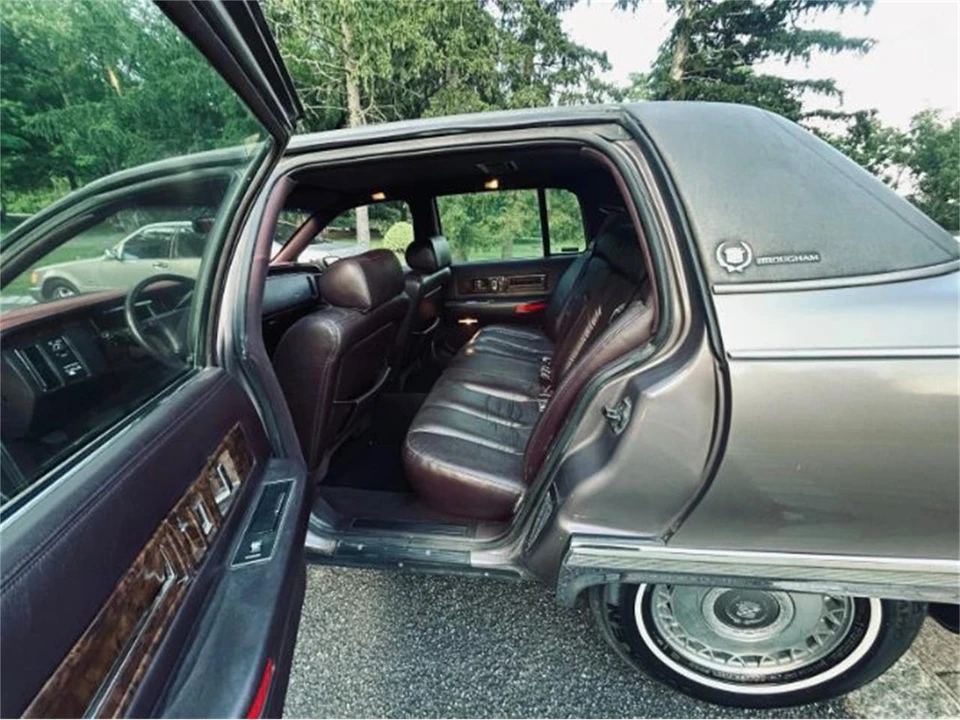 1994 Cadillac Fleetwood - Image 7 of 10