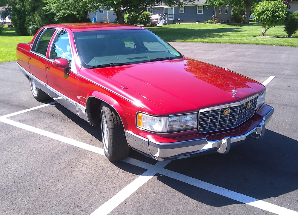 1994 Cadillac Fleetwood - Image 4 of 31