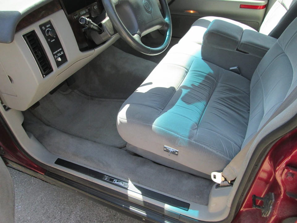 1994 Cadillac Fleetwood - Image 31 of 31