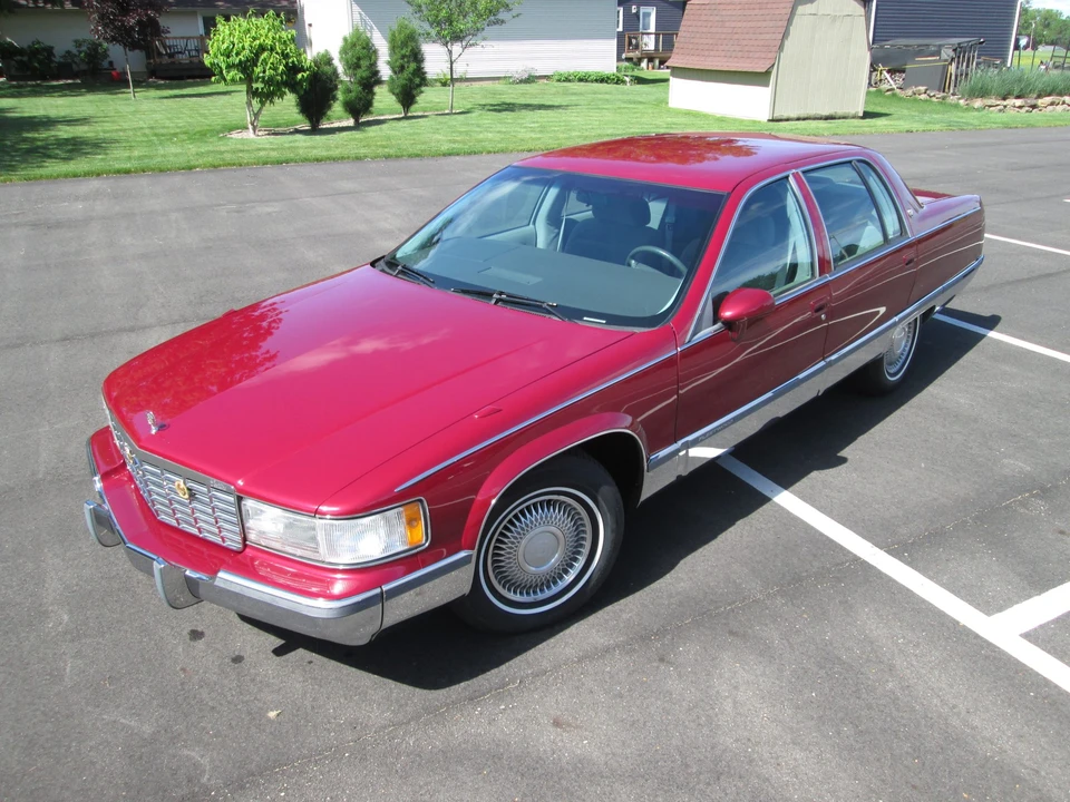 1994 Cadillac Fleetwood - Image 7 of 31