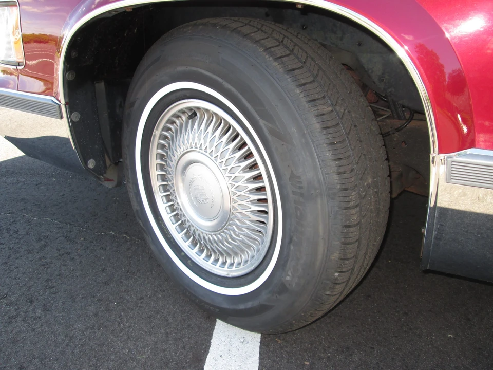 1994 Cadillac Fleetwood - Image 28 of 31
