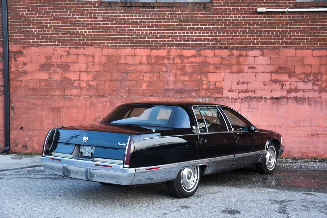 1994 Cadillac Fleetwood - Image 19 of 31