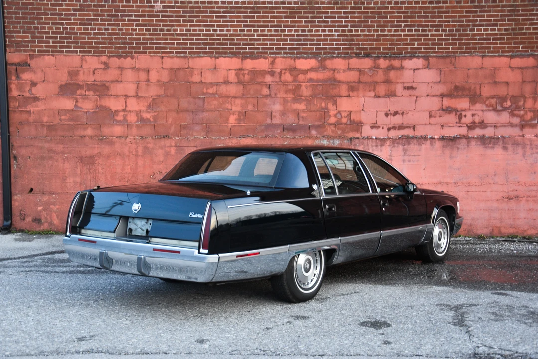 1994 Cadillac Fleetwood - Image 21 of 31